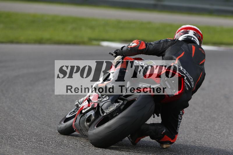 /53 16.09.2025 Track Day Domi Aegerter ADR/Gruppe gruen/61